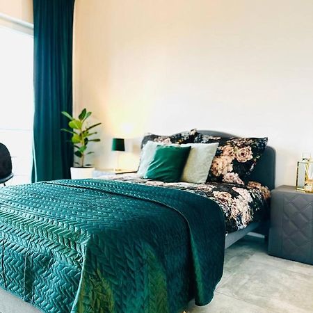 Апартаменти Uroczy Apartament Blisko Centrum Warszawy Варшава Екстер'єр фото